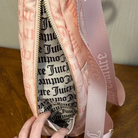 Juicy Couture Blush Pink Sling Bag - Picture 10 of 10